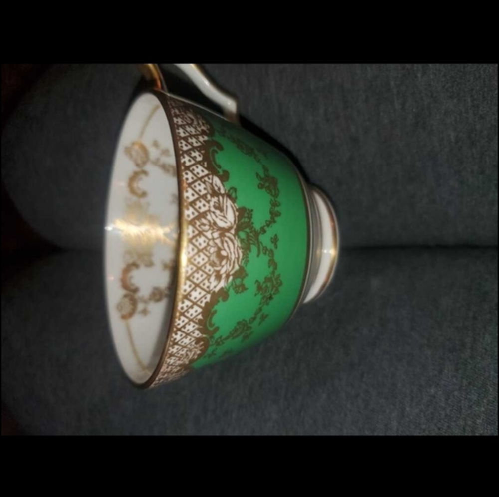 Bone china saucer and tea cup